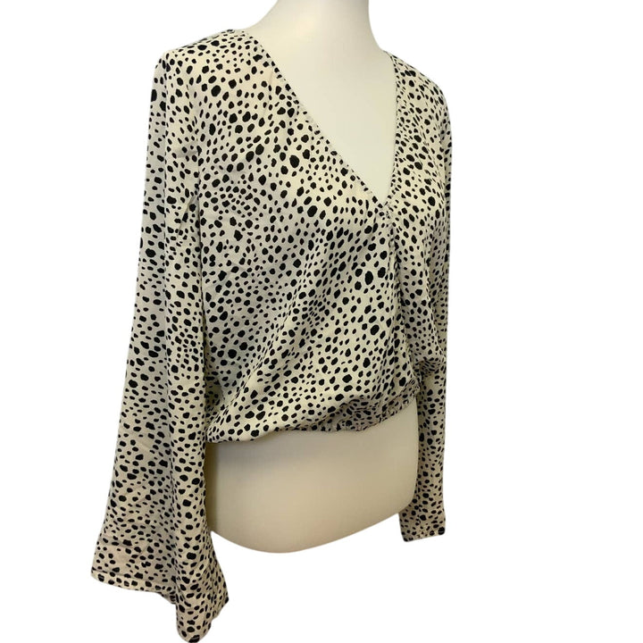 Sadie &amp; Sage Large Deep V Dalmation Polka Dot Flowy Gathered Waist Blouse Top
