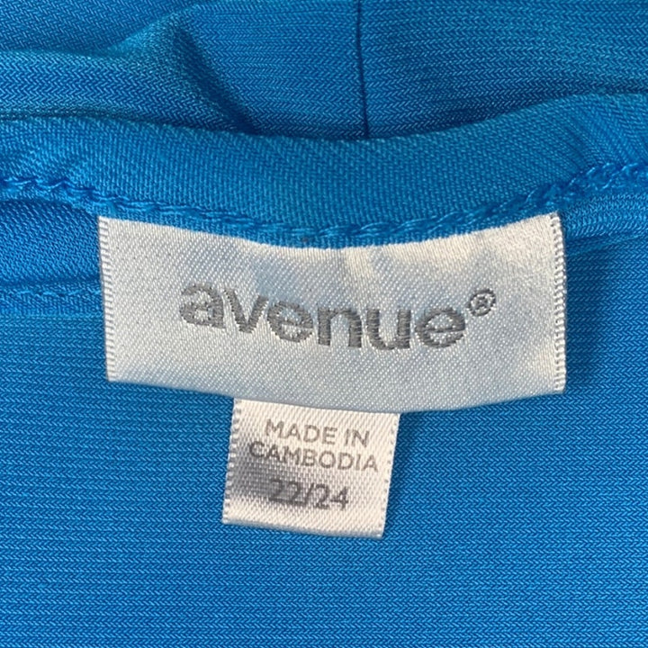 Avenue Womens Size 22/24 PolySpandex Short Sleeve Blue Key Hole Flowy Blouse