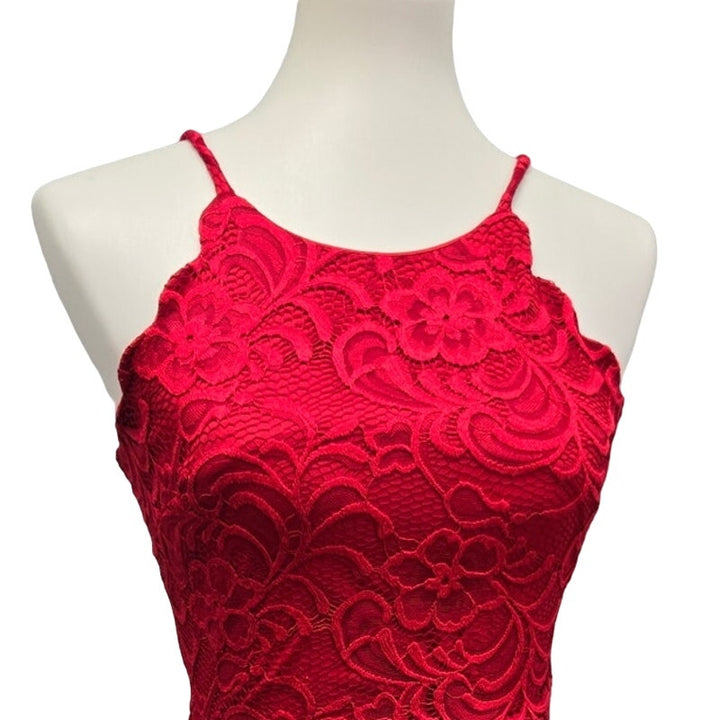 IN San Francisco Juniors Size 3 Strappy Sleeveless Lacy Overlay Body Con Dress