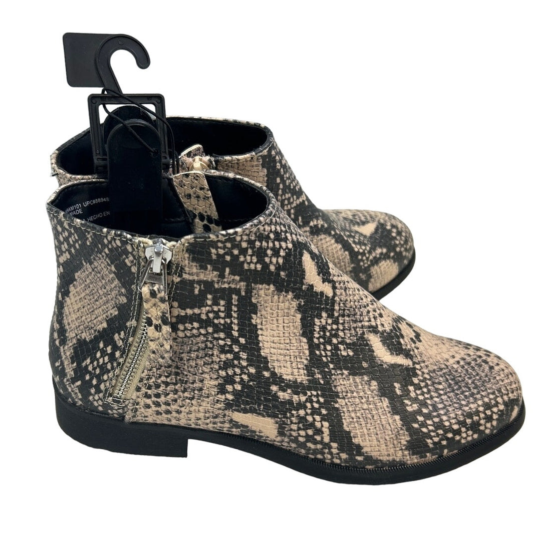New Time and Tru Womens 9W 9 Wide Faux Snakeskin Side Zip Ankle Boots Shoes