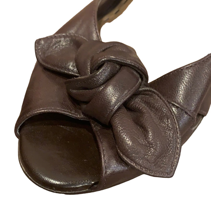 Gianni Bini US 9.5 Chocolate Brown Tied Bow Peep Toe Leather 3.5" Heels Pumps