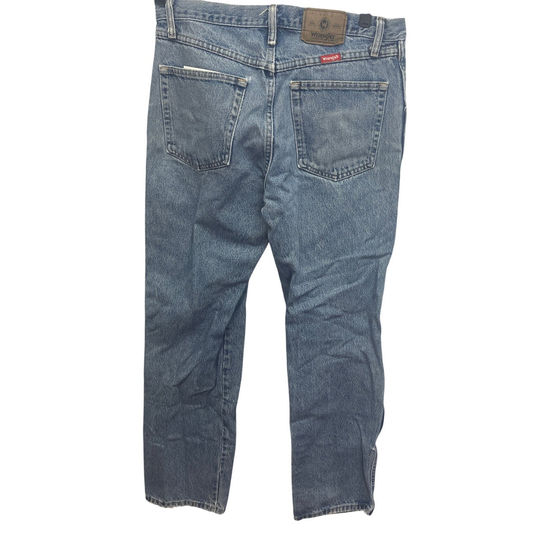 Wrangler Mens 33 X 32 100% Cotton Regular Fit Denim Blue Jeans Slight Distressed