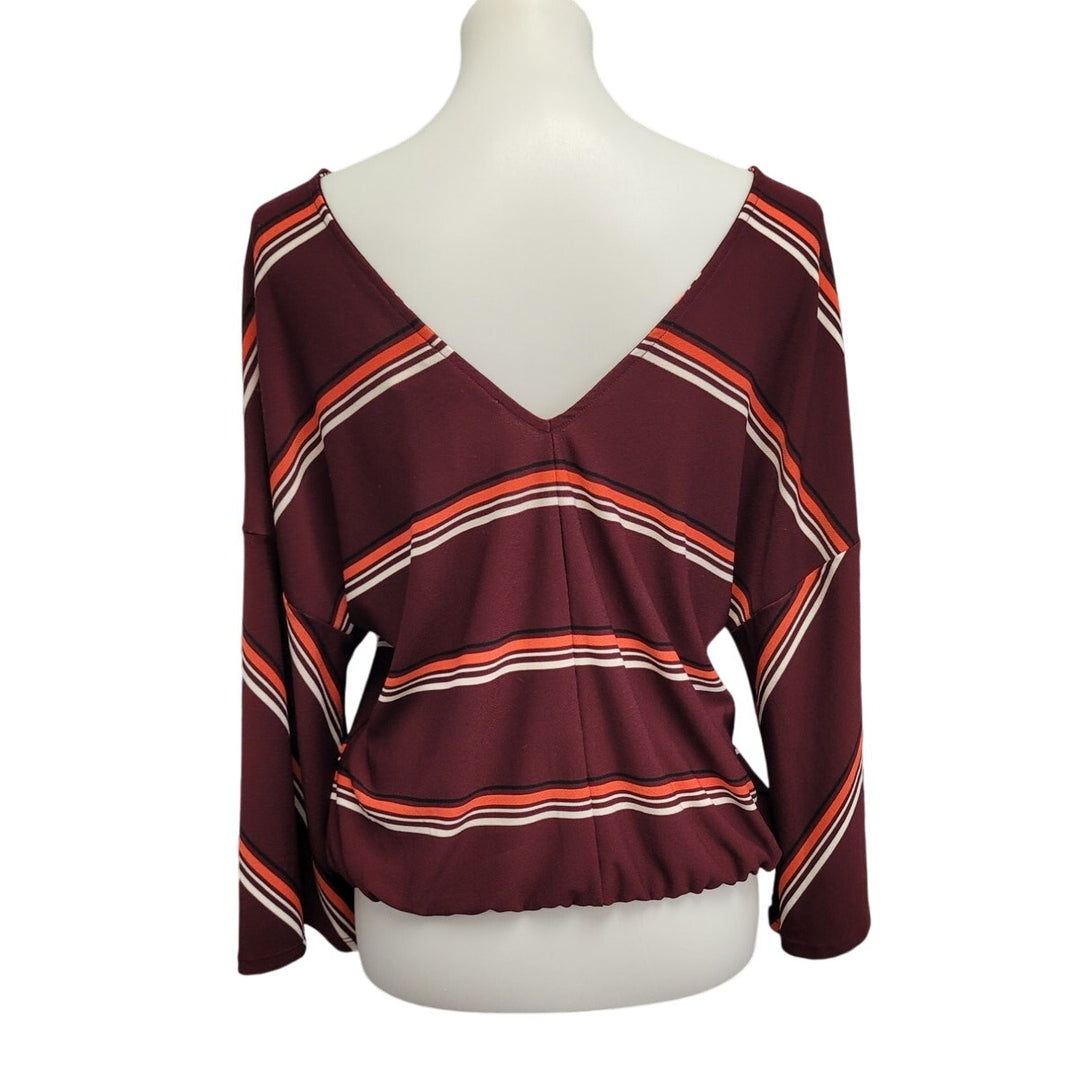 New Express Womens Medium PolySpandex Elastic Waist Half Sleeve V Neck Top