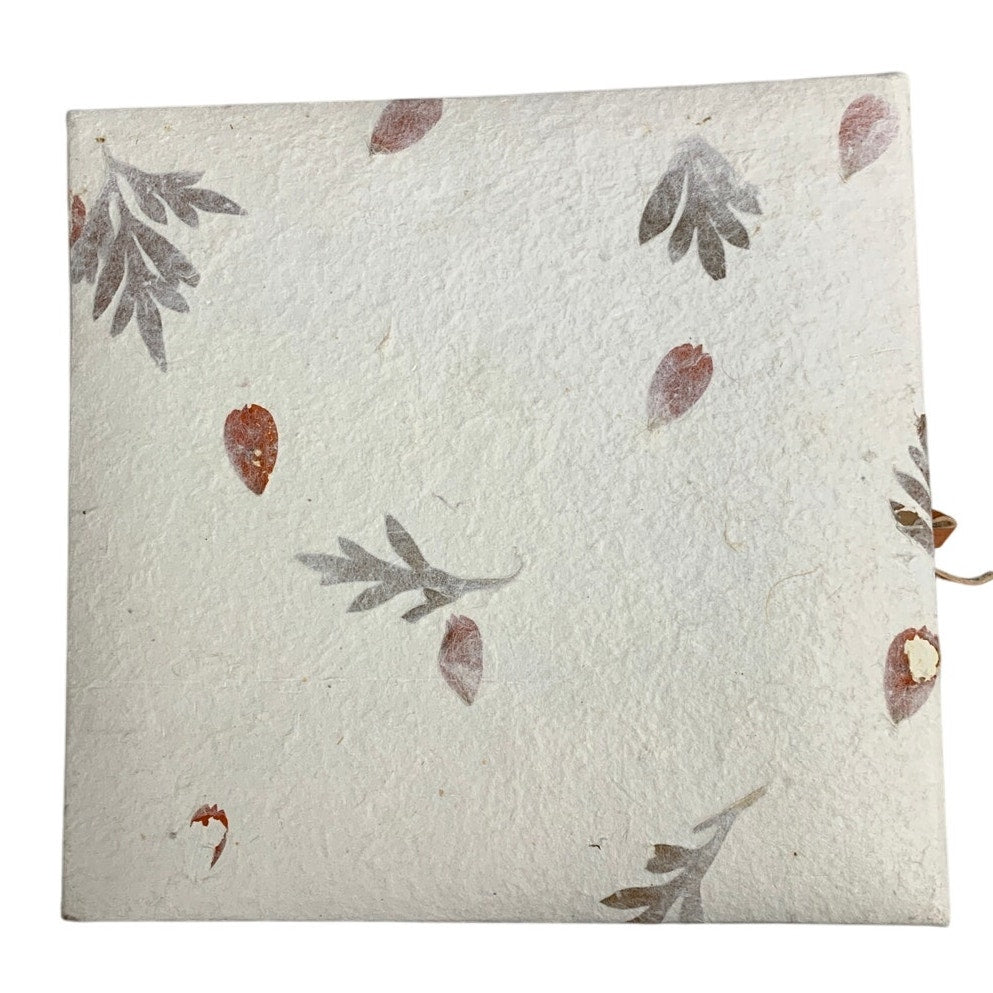 Nature Inspired Leather Bound Floral Leaf Expandable 50 Page Photo Book Album