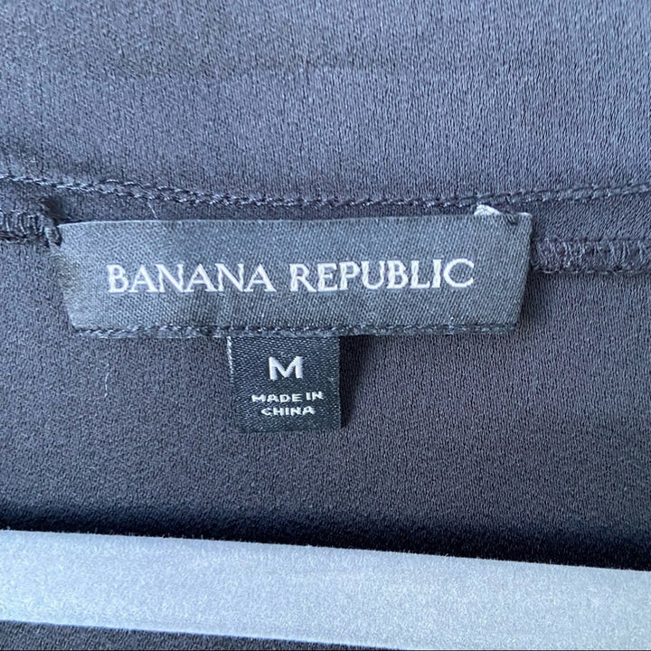 Banana Republic Womens Medium 100% Polyester V Patterned Sleeveless Tunic Blouse