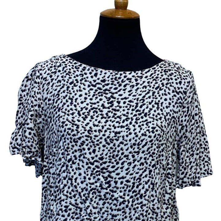 H&amp;M Size 12 100% Rayon Leopard Animal Polka Dot Print Short Sleeve Blouse