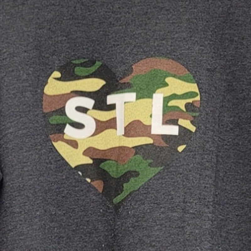 Arch Apparel Womens XL STL St Louis Camo Heart PolyCotton Long Sleeve Sweatshirt