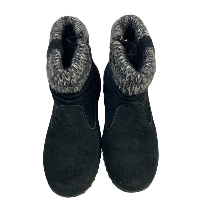 Khombu Womens 6 Black Ankle All Weather Boots Suede Round Toe Knit Top Shoes