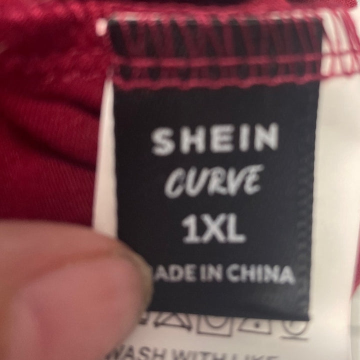 Shein Curve Womens 1X Double Strap Flowy Deep V Sleeveless Tank Top Blouse