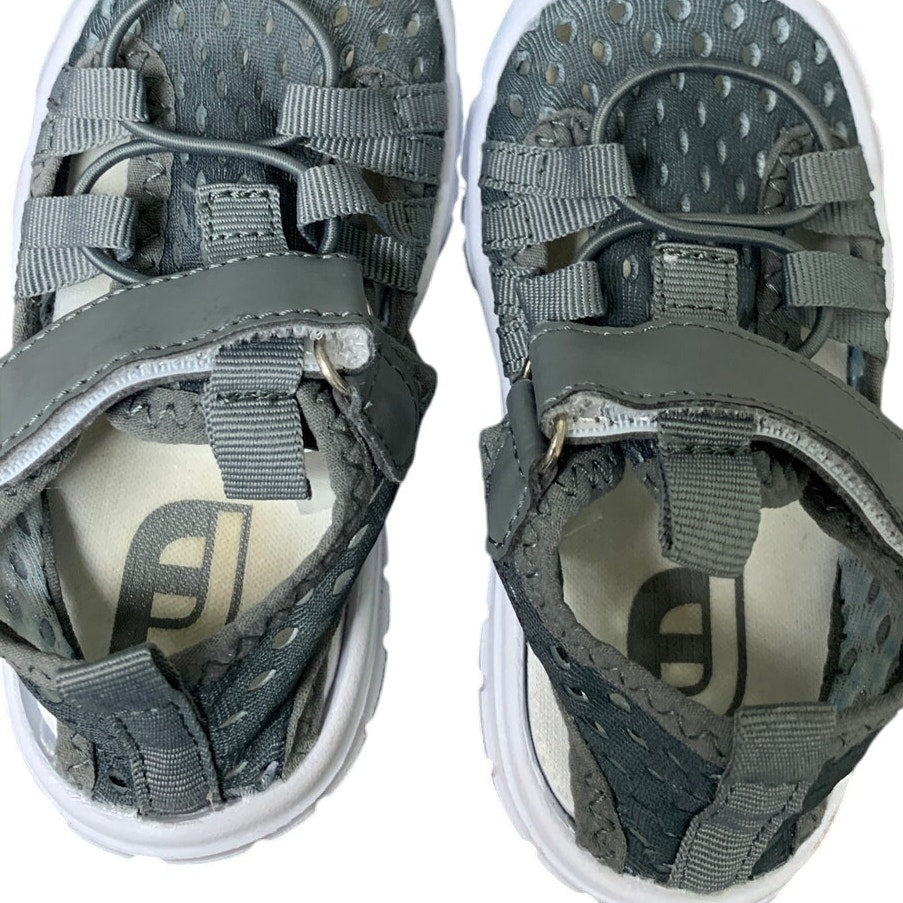 JoinFree Toddler Boys Size 5.5 Gray Sandals Latch &amp; Hook Close Water Shoes