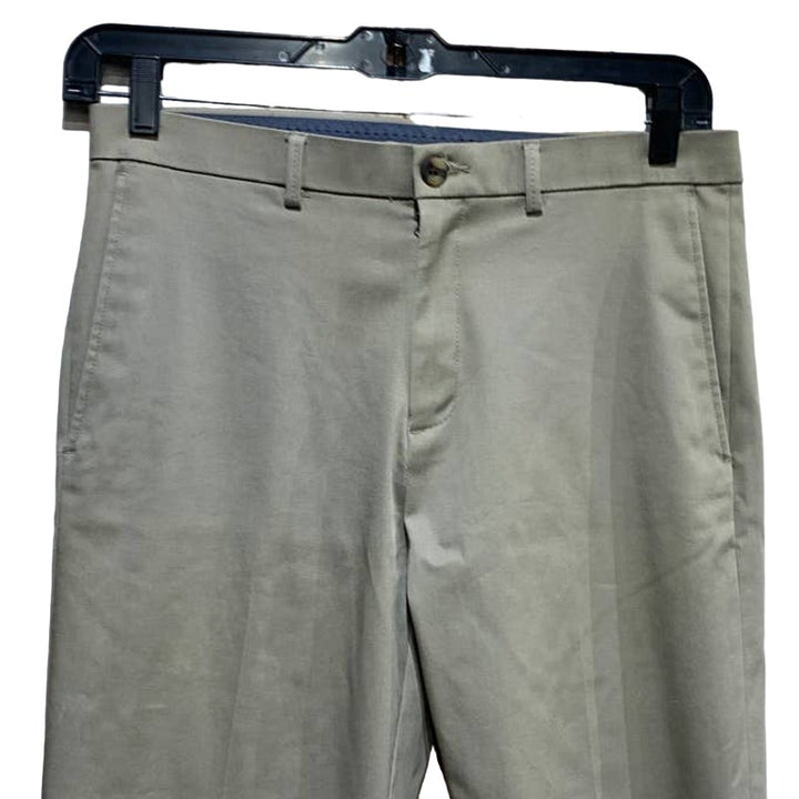 Haggar Mens 32 Straight Fit Premium No Iron PolyCotton Flat Front Khaki Pants
