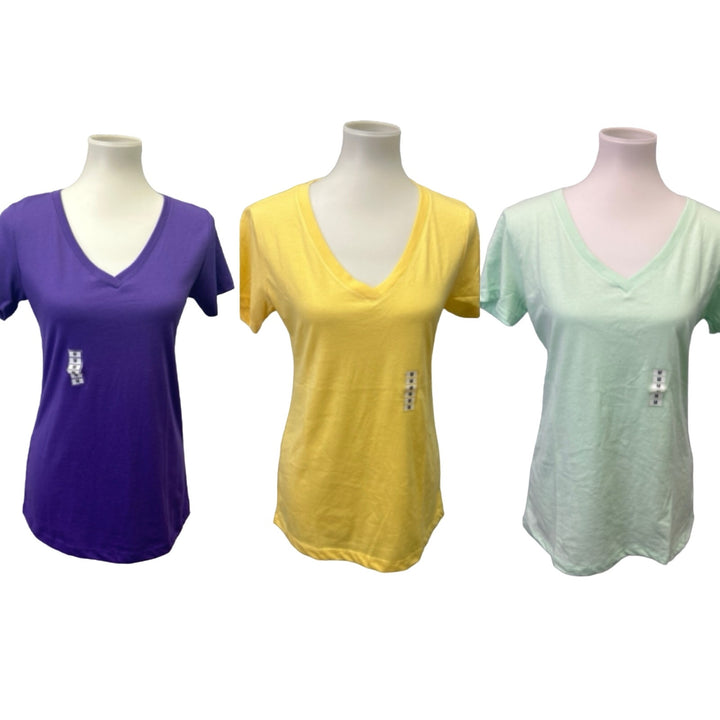 Lot of 3 New Womens Medium Ringspun Cotton Poly Blend V-Neck Short Sleeve Tees