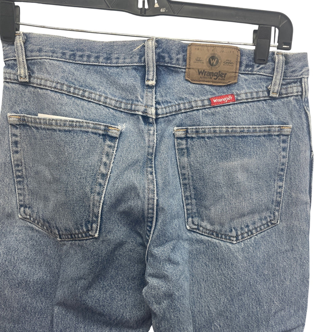 Wrangler Mens 33 X 32 100% Cotton Regular Fit Denim Blue Jeans Slight Distressed