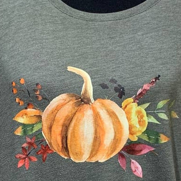 Hand Printed Upcycled Medium Pumpkin Autumn Fall Flower Bouquet Short Sleeve Tee