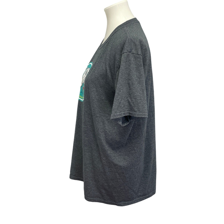 Zambu Brazilian Buzz Button Inspired Mens Medium Cotton Blend Crew Neck Tee