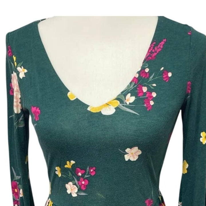 Old Navy XS Long Sleeve Deep V-Neck Rayon Blend Fit &amp; Flare Green Floral Dress