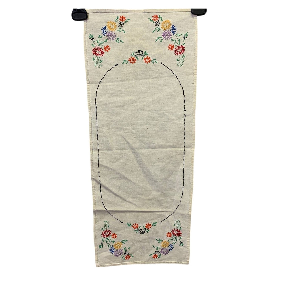 Handmade Needlepoint Daisy Flowers Cotton Blend Rectangle Table Runner Decor
