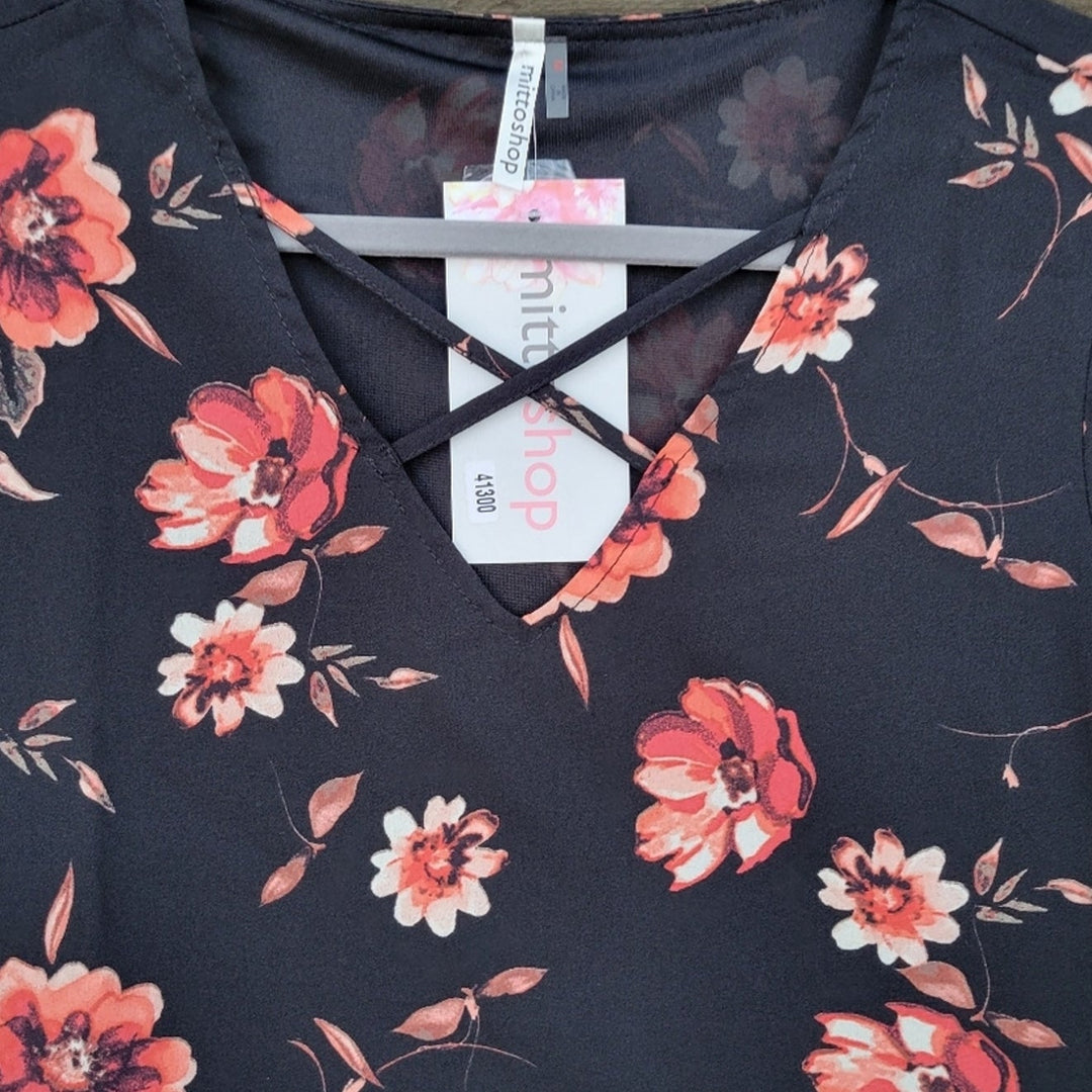 NWT New Womens Small 100% Polyester Floral V Neck Long Slit Sleeve Mini Dress