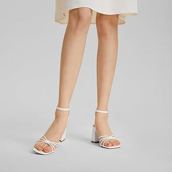 Alice Pub Womens Size 8 White Strappy Open Toe Short Chunky Heels Wedding Shoes