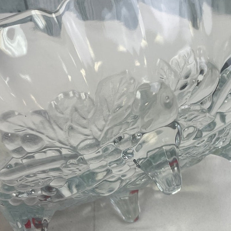 Vintage Oval Footed Cut Glass Scalloped Edge Floral Leaf Serving Bowl Dish