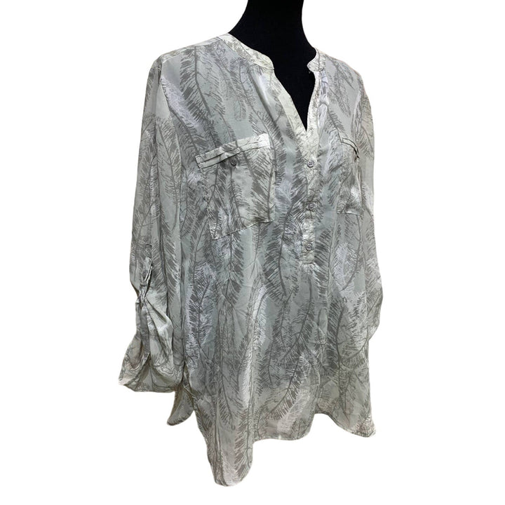 New Apt 9 XL Flowy Sheer Lightweight 1/2 Button Polyester Long Sleeve Blouse