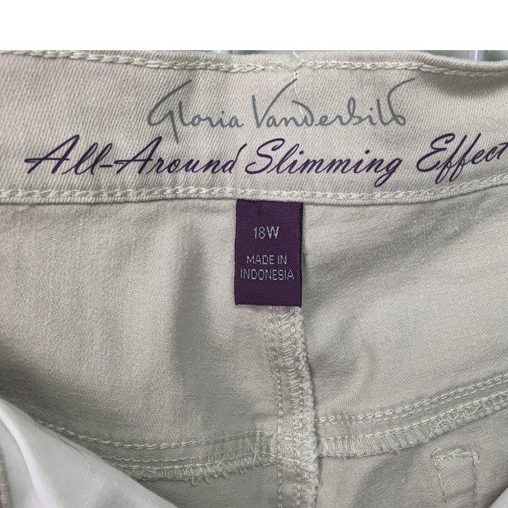 New Gloria Vanderbilt Womens 18W Amanda Heritage Fit Skimmer Classic Rise Shorts