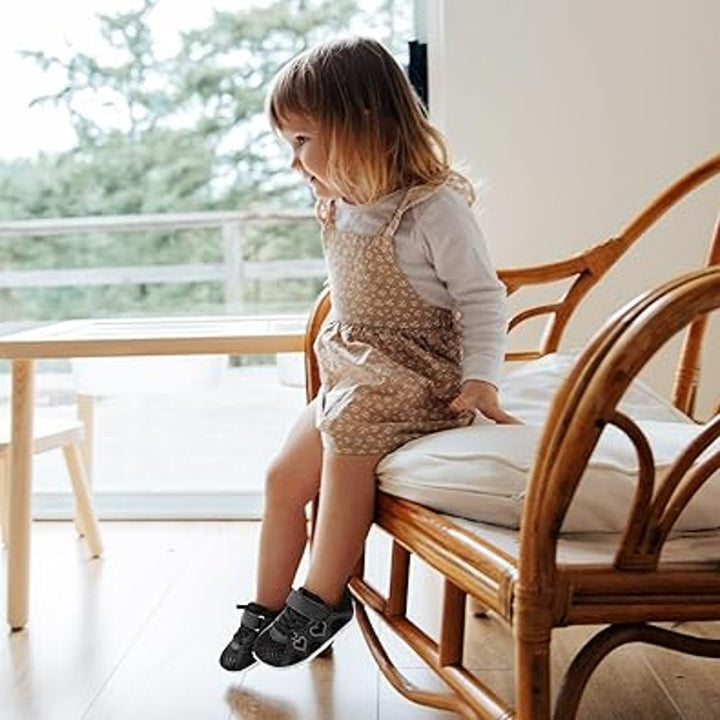 Jiasuqi Toddler Girls Size 8 Black Hook Loop Slide On Mesh Heart Sneaker Shoes