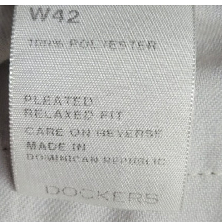 Dockers Mens Size 42 Premium Golf Relaxed Pleated Front Casual Stretch Shorts