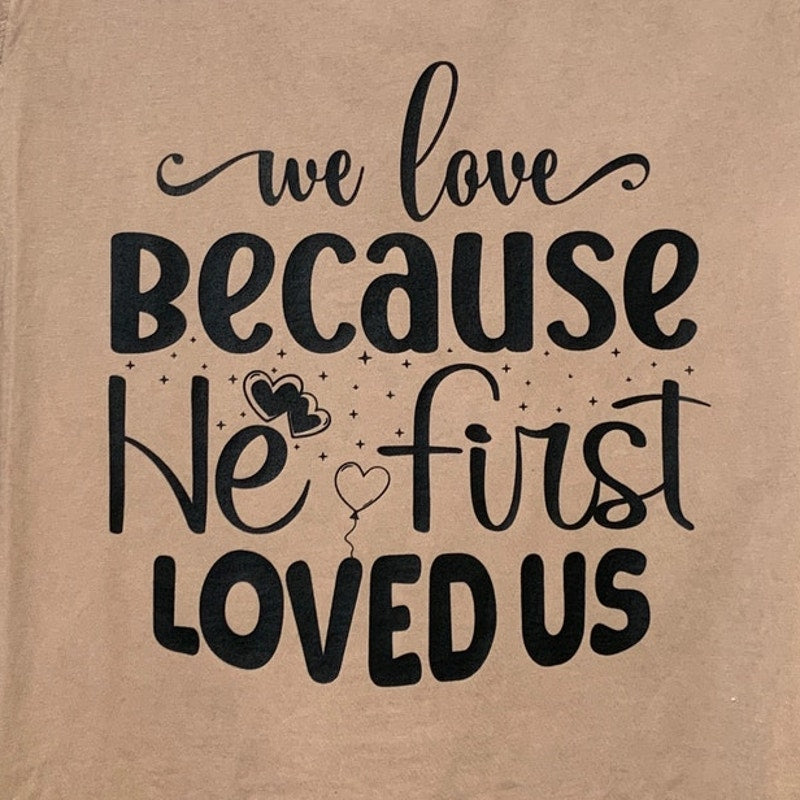 New Hand Printed Womens Large Pink Jesus First Loved Us Short Sleeve Tee Shirt