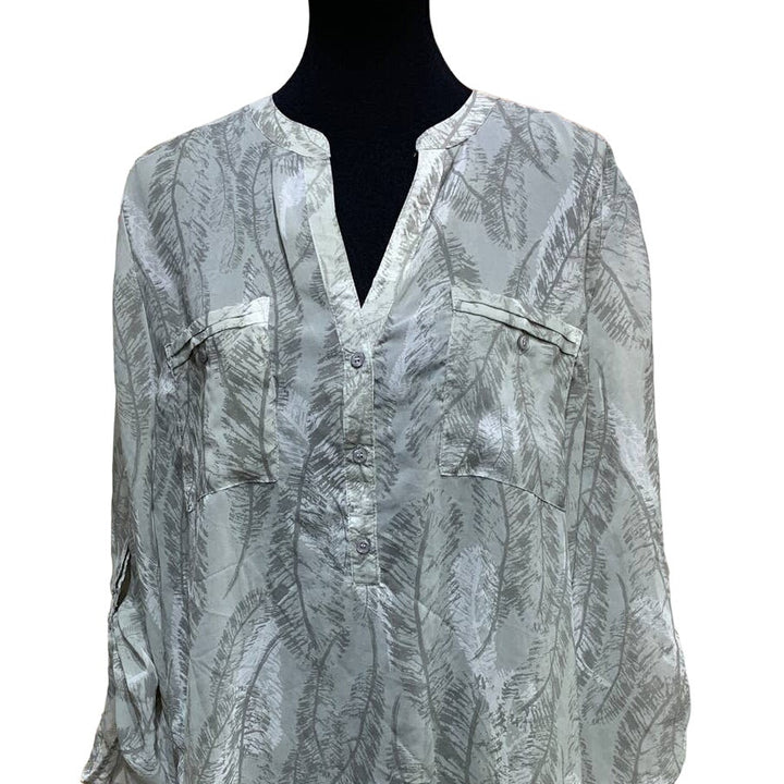 New Apt 9 XL Flowy Sheer Lightweight 1/2 Button Polyester Long Sleeve Blouse