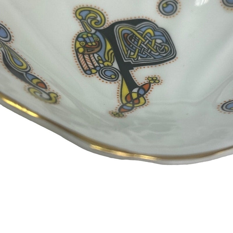 Royal Tara Fine Bone China Made in Galway Ireland Celtic Design Seashell Dish