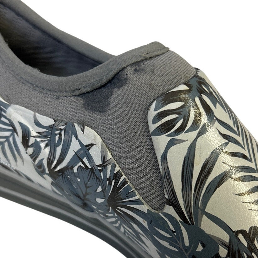 Showave Womens Size 10 Gray Fern Leaf Closed Round Toe Waterproof Garden Shoes