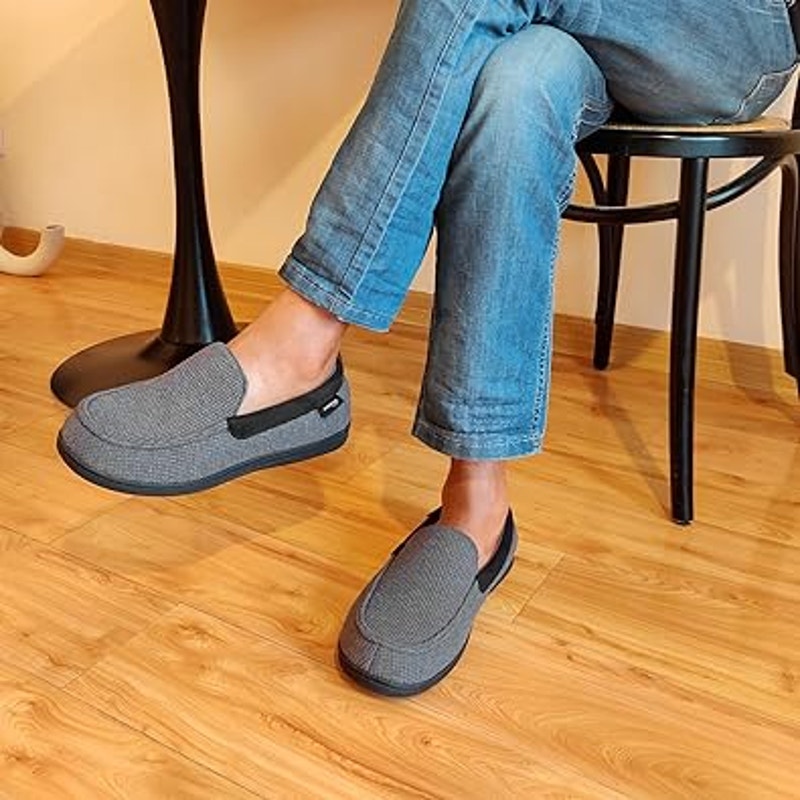 New HomeTop Mens Size 11 Gray Soft Slide On Memory Foam Moccasin Slipper Shoes