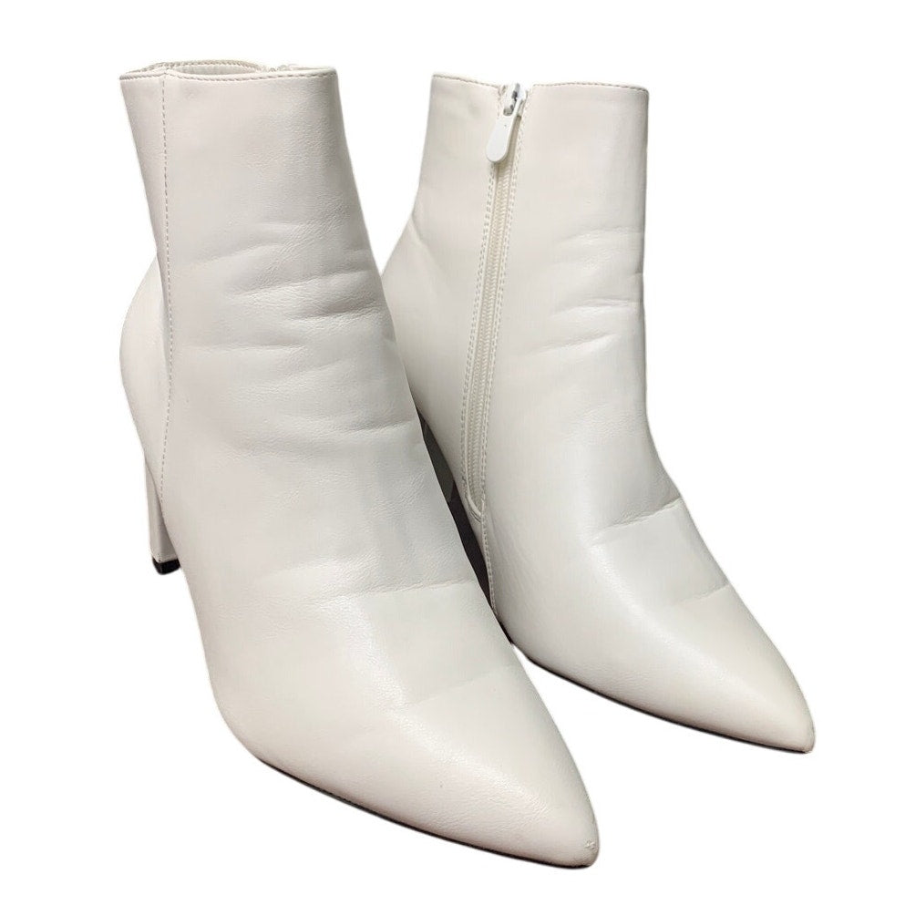 Dream Pairs Womens Size 9.5 White Faux Leather3.5" Chunky Heel Ankle Boot Shoes