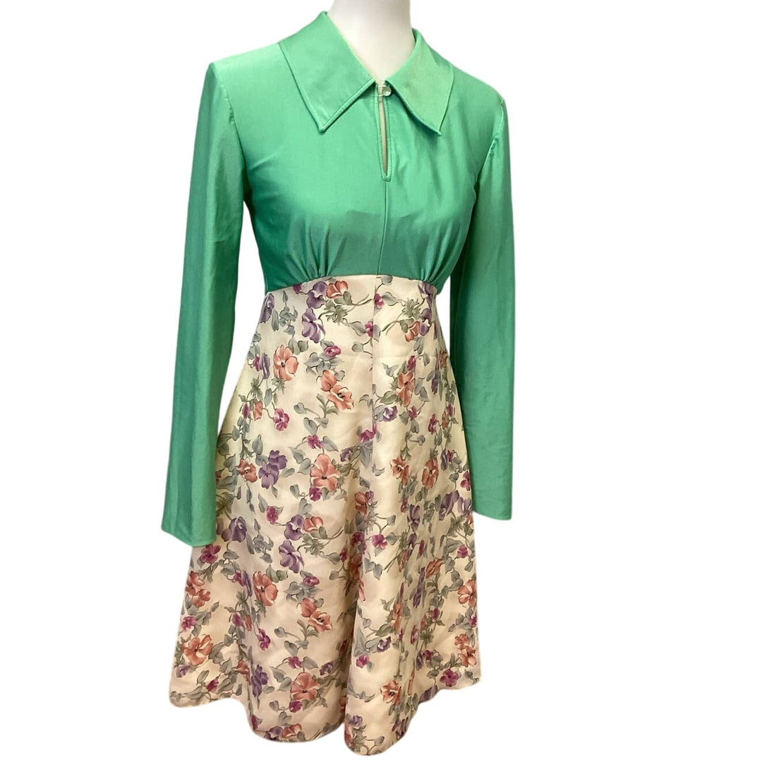 Handmade Medium Long Sleeve Open Front Collar Slit Fully Lined Floral Dress