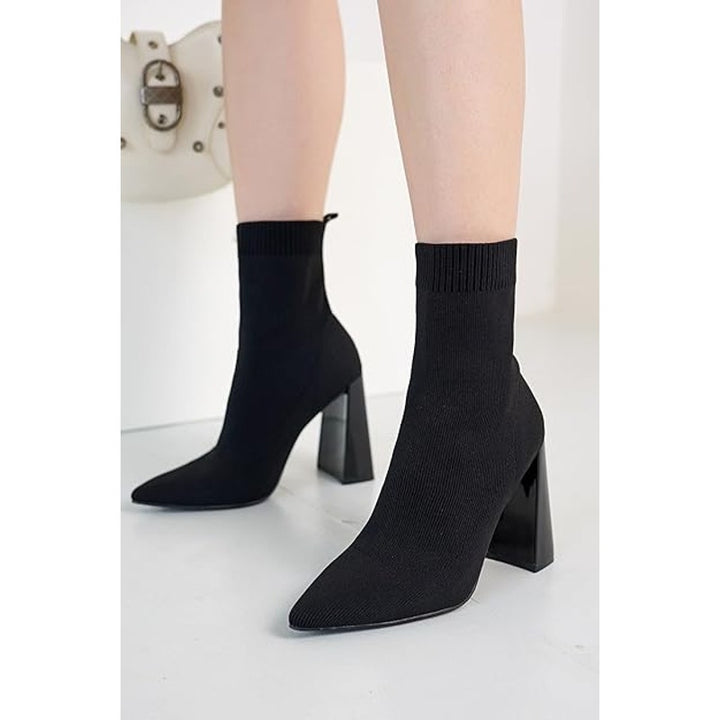 Cape Robbin Womens Size 7 Black Fabric Pointed Toe 4" Heels Booties Ankle Boots
