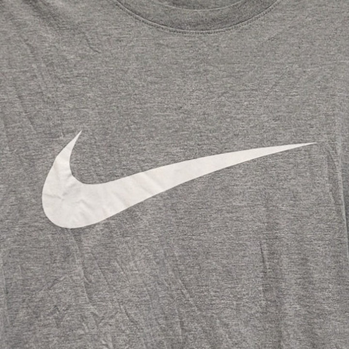 The Nike Tee Mens Medium Gray PolyCotton Short Sleeve Crew Neck Tee Shirt