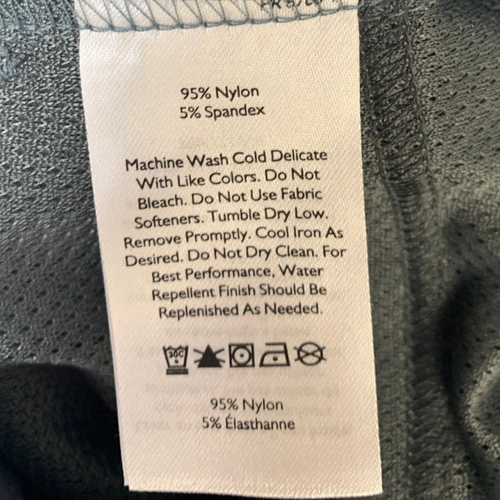 New Eddie Bauer Womens Gray Plus Size 24W UPF50+ Fitted Rainer Shorts w Pockets