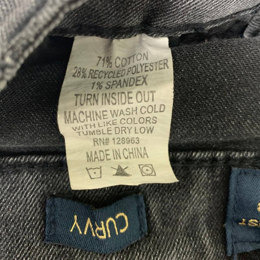 New Indigo Rein Juniors Size 7 Curvy High Rise Crop Distress Recycle Denim Jeans