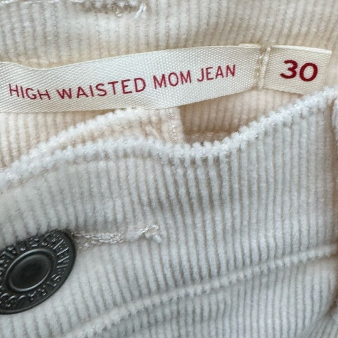 NWT New Levis Womens 30X29 Cotton Blend High Waisted Mom Jean Corduroy Pants