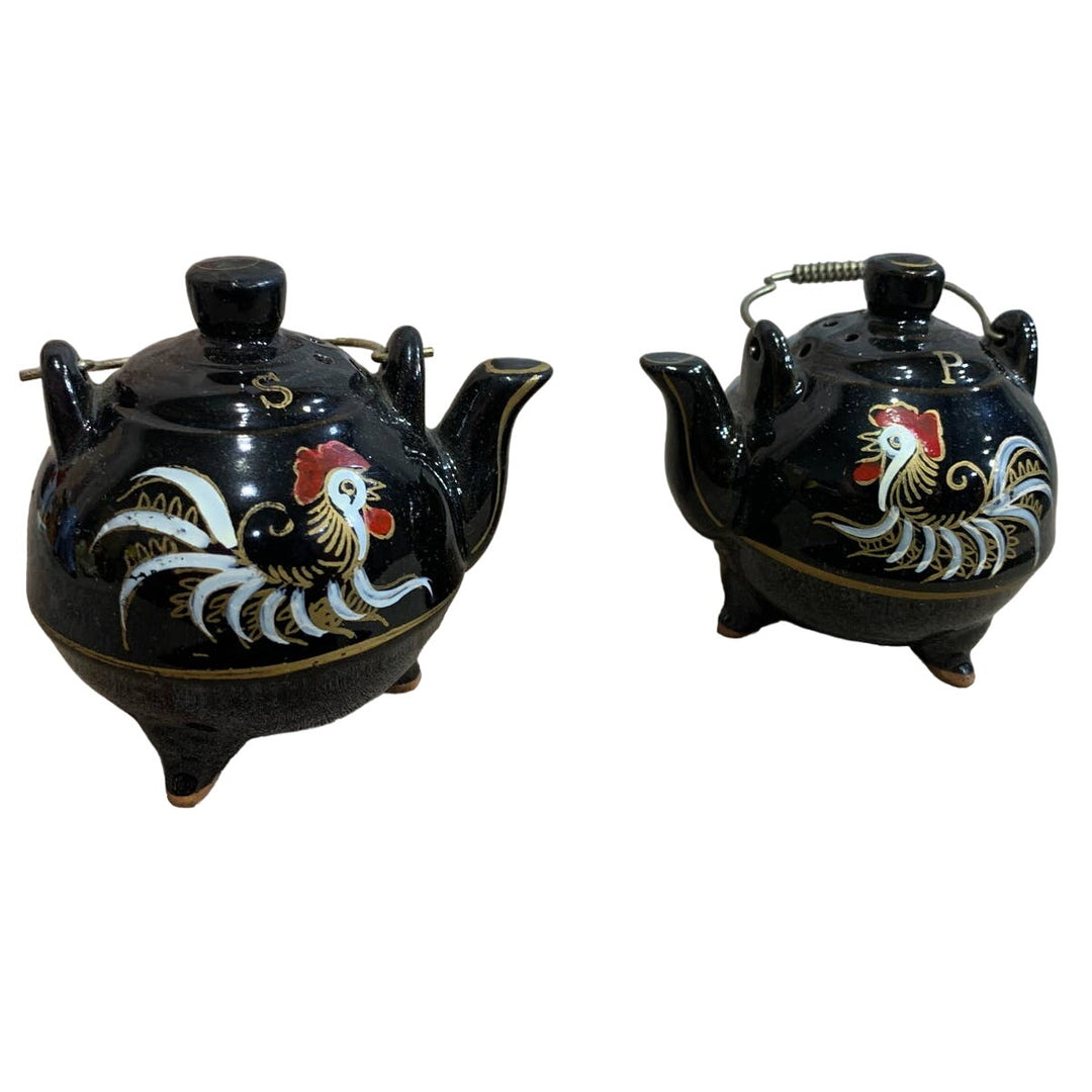 Vintage Japan Ceramic Large Rooster Tea Kettle Teapot Salt Pepper Shaker Set