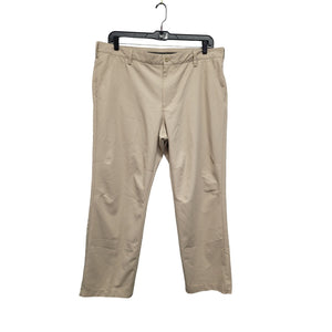 IZOD Golf Mens 40x30 100% Polyester Straight Legged Multi Pocket Golf Pants