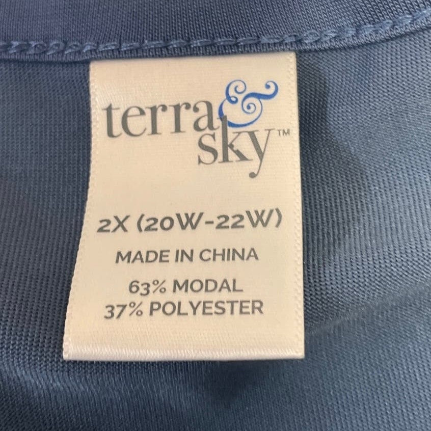 Terra &amp; Sky Womens Plus Size 2X Short Ruffled Sleeve Flowy Keyhole Top Blouse