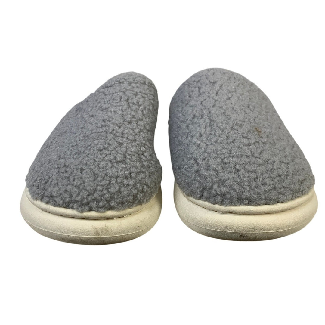 Womens Size 4 Gray Slippers Closed Round Toe Fuzzy Slip On House Shoes