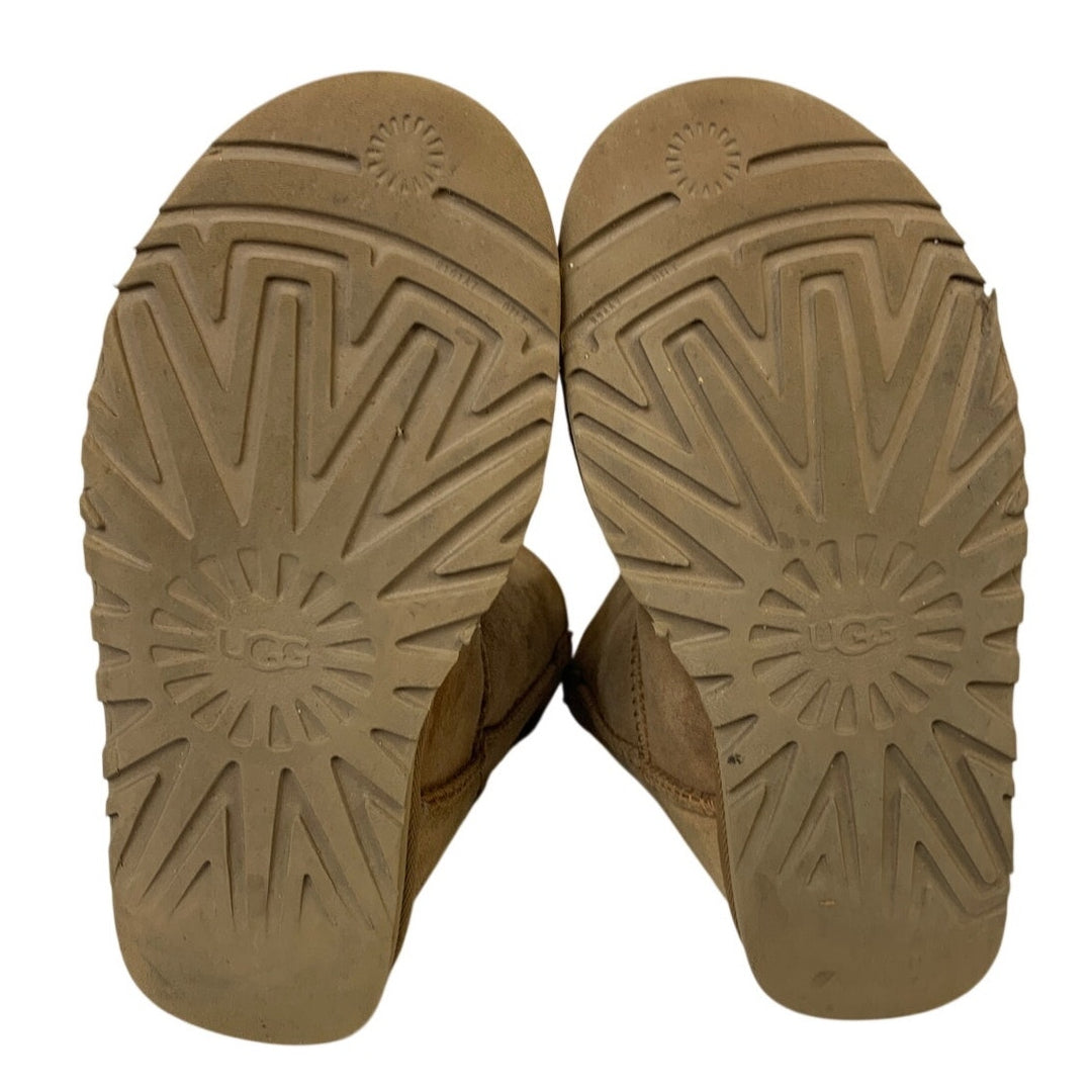 Ugg Womens Size 7 Tan Ankle Boots Mini Back Bow Fur Lined Round Toe Shoes