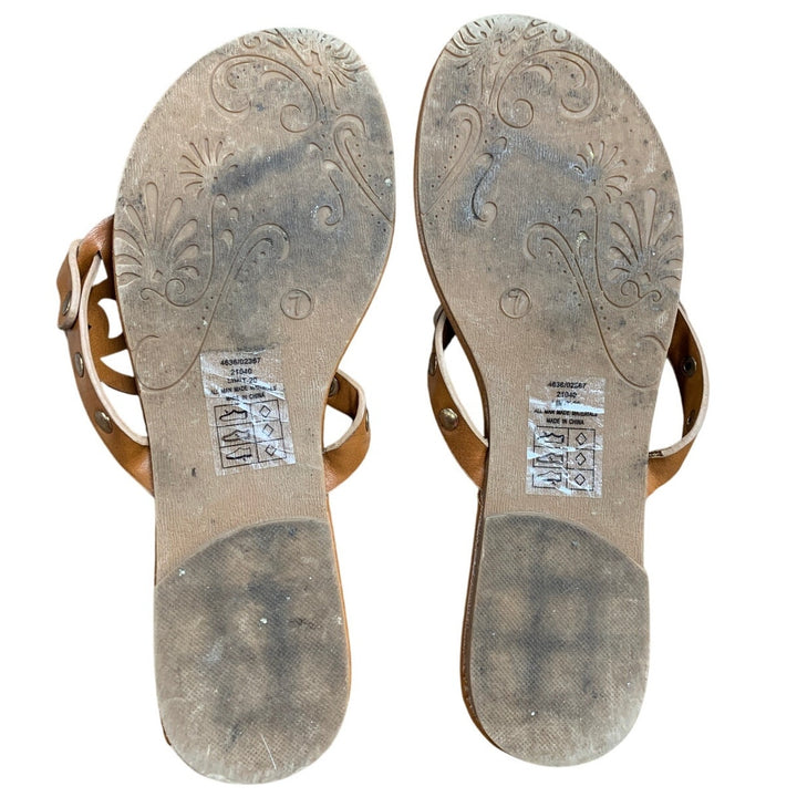 Pierre Dumas Womens Size 6.5 Brown Sandals Faux Leather Open Round Toe Shoes