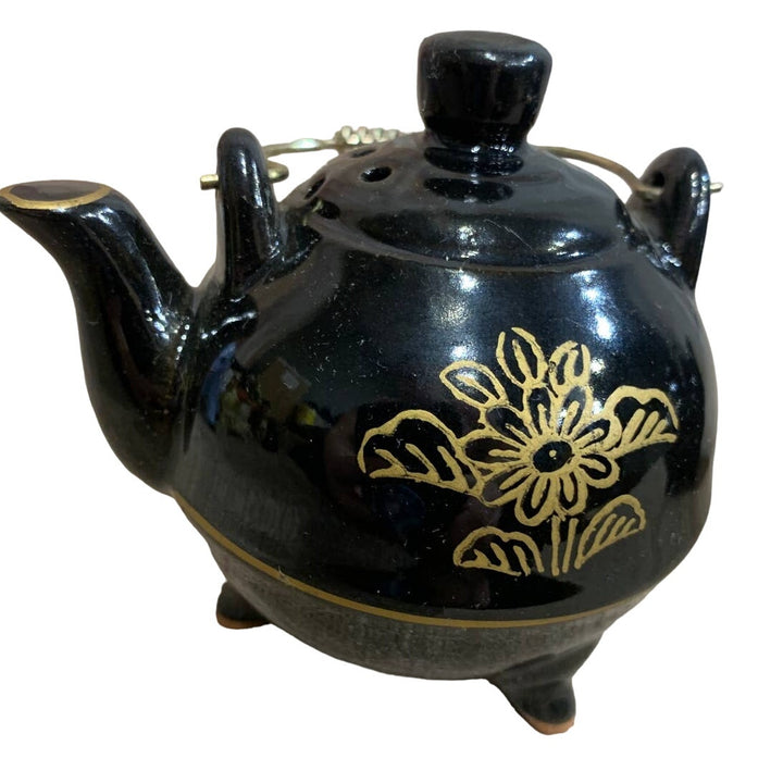Vintage Japan Ceramic Large Rooster Tea Kettle Teapot Salt Pepper Shaker Set