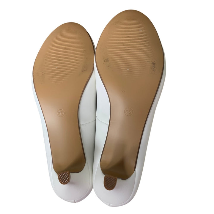 Idifu Womens 8.5 White Faux Leather Closed Toe 2.5" Heel Slide On Pumps Shoes