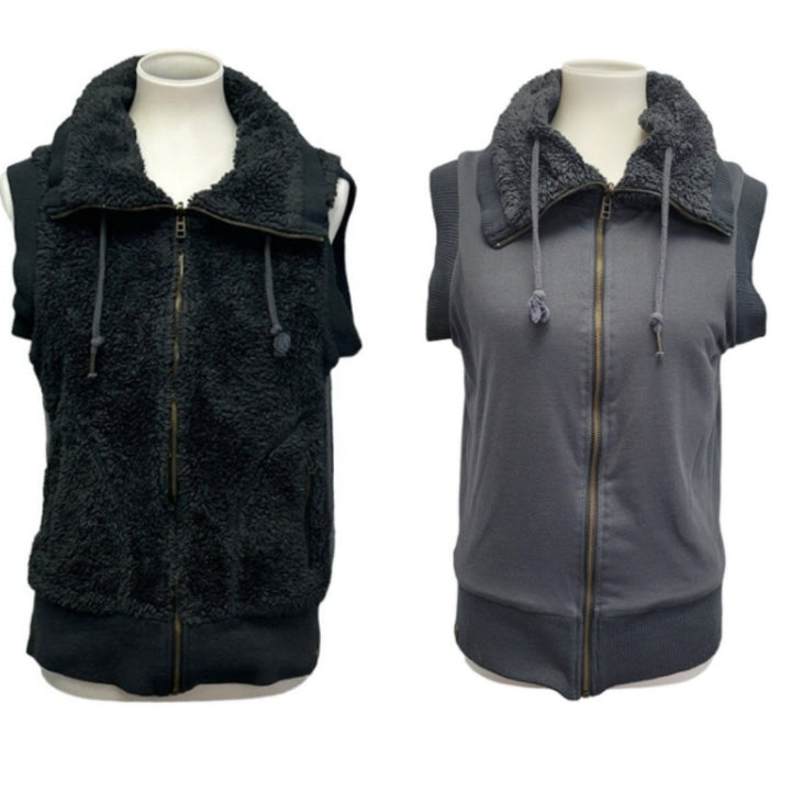 Artisans Womens Medium Fuzzy 100% Polyester Reversible Zip Up Warm Vest