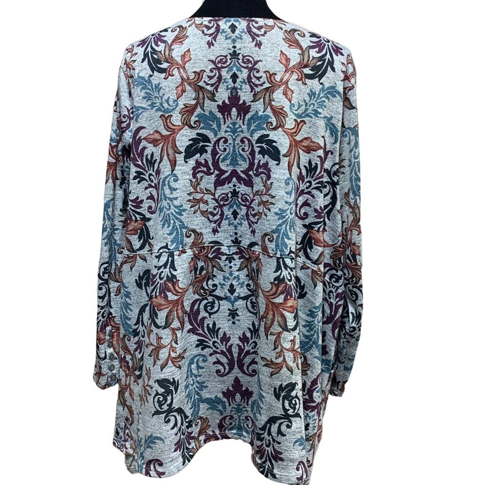 Bleu Woman 2X Long Sleeve Floral Vines Polyblend Knit Top with Pockets